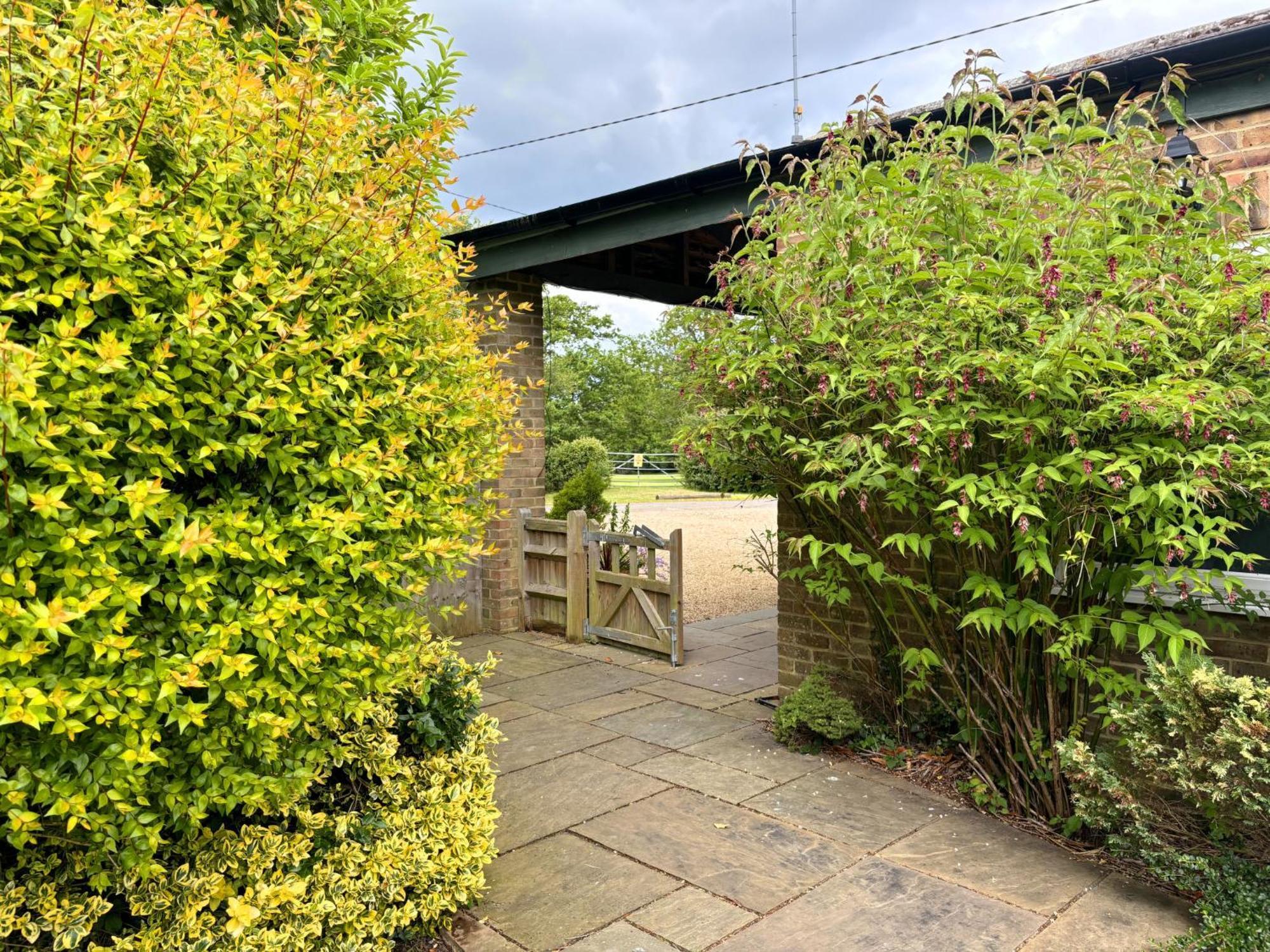 Holiday Home Woodhouse-4 By Interhome Shermanbury Exteriör bild